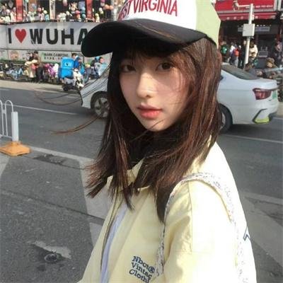 后窗的女人